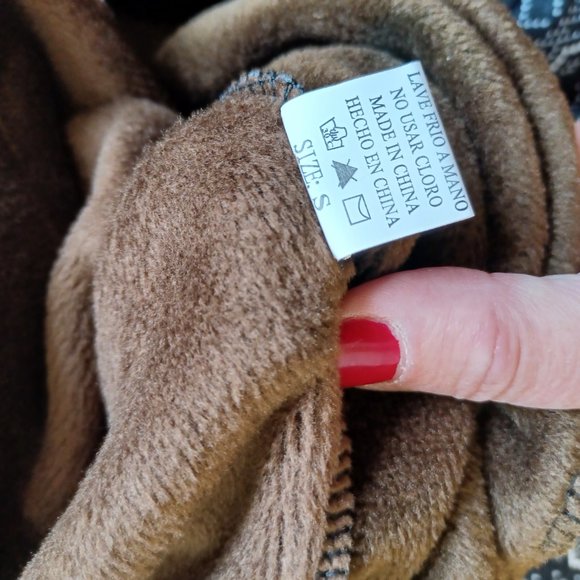 NEW! Lined Hoodie In Nordic Print 3975 - Picture 7 of 8